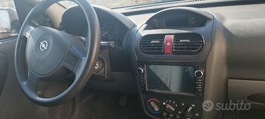 Opel corsa 1.0  5 p confort