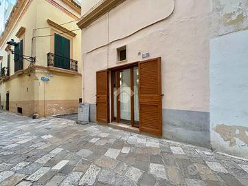 2 LOCALI A GALLIPOLI