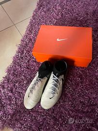 scarpe da calcio professionali NiKe