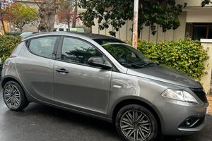 Lancia Ypsilon 86000km Gpl