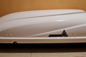 Box da tetto auto con barre porta tutto e agganci