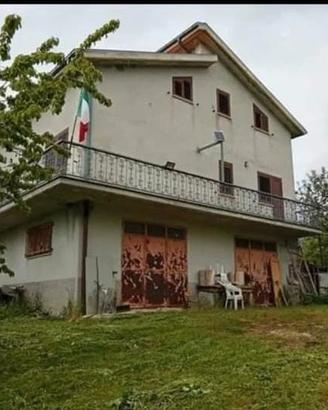 Villa bifamiliare Lago di Campotosto