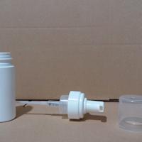 Foamer 100 ml in PET Bianco con Pompa in PP Bianco