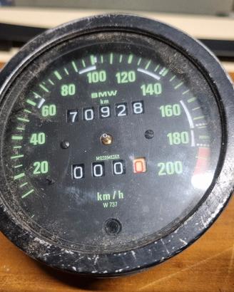 Contachilometri e gemme frecce