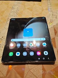 Samsung Galaxy Z Fold 5 12/256 giga scambi