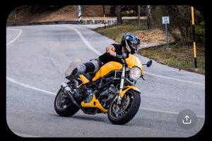 Ducati Monster ASI m900