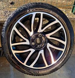 Cerchi 500L 17 pollici + pneumatici Pirelli