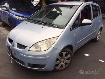 Mitsubishi colt 2005