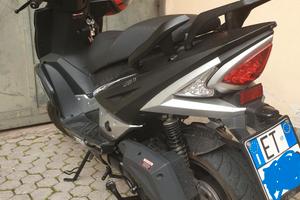 Scooter 125 cc con 7.800 km