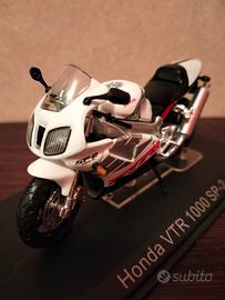 Modellino Honda vtr 1000 sp 2