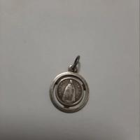 Ciondolo religioso in argento