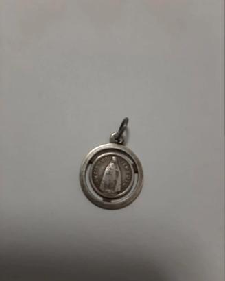 Ciondolo religioso in argento