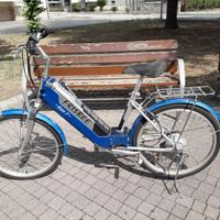 Bici elettrica a pedalata assistita Frisbee Euro 7