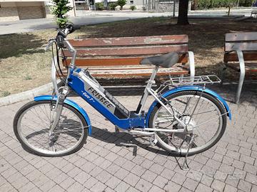 Bici elettrica a pedalata assistita Frisbee Euro 7