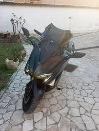 T Max 530DX