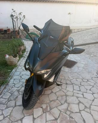 T Max 530DX