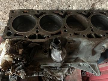 Monoblocco Fiat uno turbo 1.4