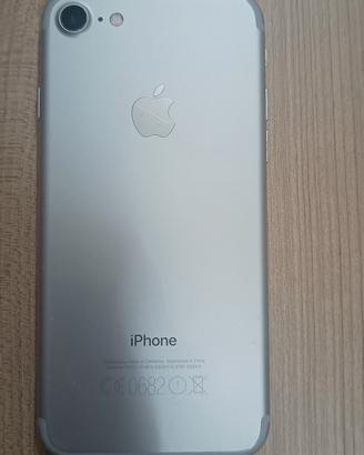 APPLE I PHONE 7 -128 giga 