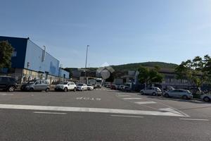 NEGOZIO A MUGGIA