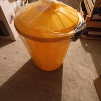 Bidone spazzatura