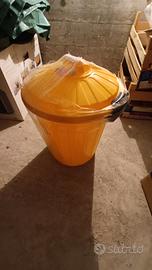 Bidone spazzatura