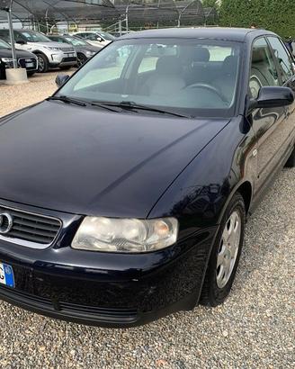 AUDI A3 1.6 cat 5p. Ambiente