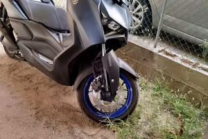 moto Yamaha x max 300