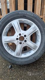 Cerchio e gomma Mercedes