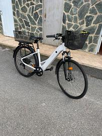 Bici elettrica Decathlon