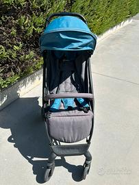 Passeggino leggero e manegevole