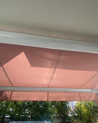 Tenda da sole a bracci, larga 4,10, motorizzata,.