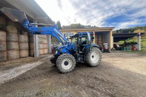 Trattore NewHolland