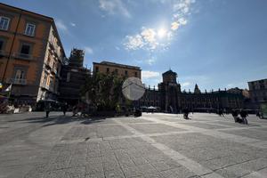 3 LOCALI A NAPOLI