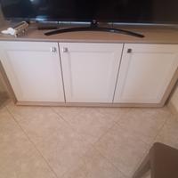 Vetrinetta e mobile tv