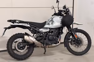 Royal Enfield Himalayan 450 kamet white tubeless
