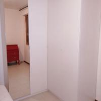 Armadio Pax angolare come nuovo con anta a specchi