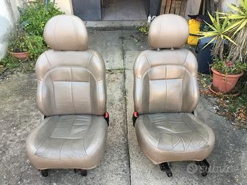 Sedili PelleJeep Gran Cherokee 2700