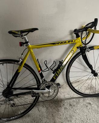 Bici da corsa Pinarello Angliru S