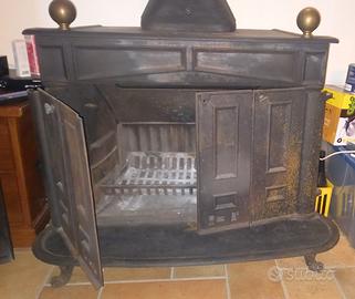 Stufa a legna in ghisa usata Franklin 