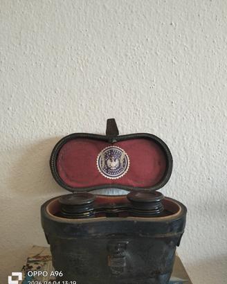 binocolo. militare