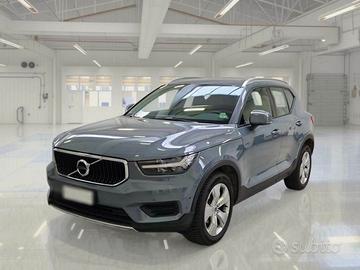 VOLVO XC40 T3 MOMENTUM PRO SUV