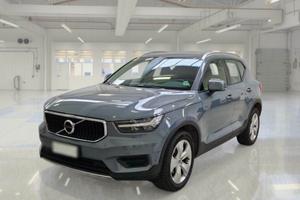 VOLVO XC40 T3 MOMENTUM PRO SUV