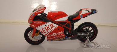 Modellino Ducati SBK die cast 1/18