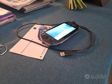 PS Vita OLED + memory + caricatore – ottime condiz