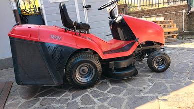 trattorino tagliaerba 