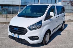 Ford Transit Custom N1 6 posti Gancio Traino.