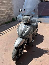 Beverly 300