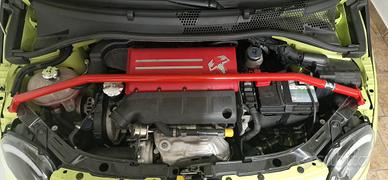 Barra di irrigidimento anteriori Abarth 595