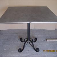 Tavolino in ferro