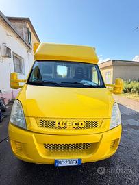 AUTONEGOZIO paninoteca ambulante food truck